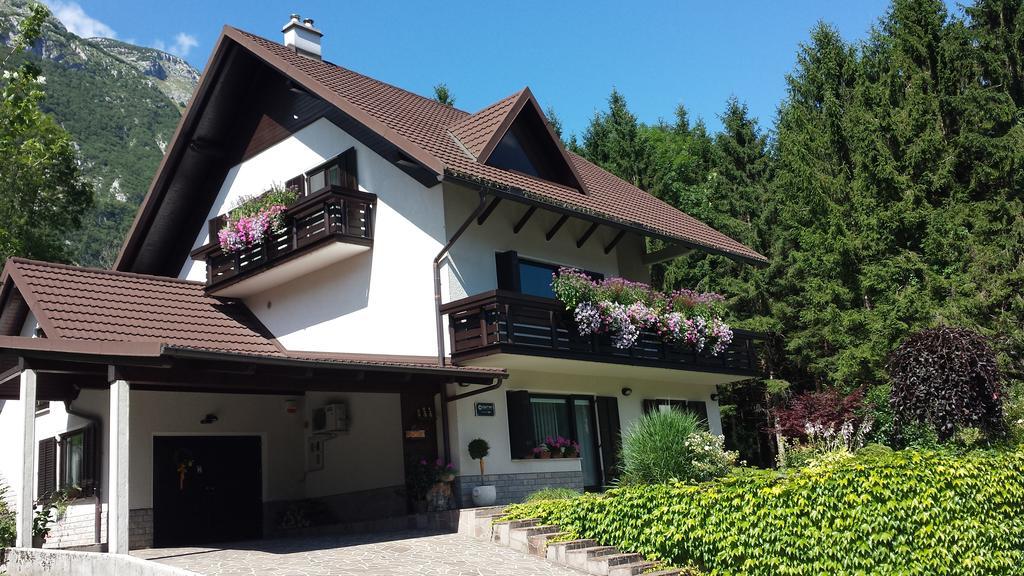 Homestay Ostan Бовец Экстерьер фото